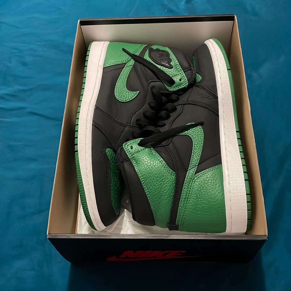 Pine green 2.0 sz 8 slightly worn 🔥🔥